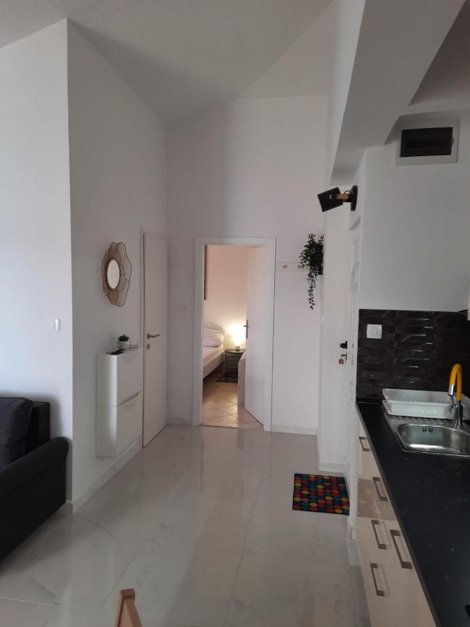 Jasminka Apartment Rogoznica  Exterior photo